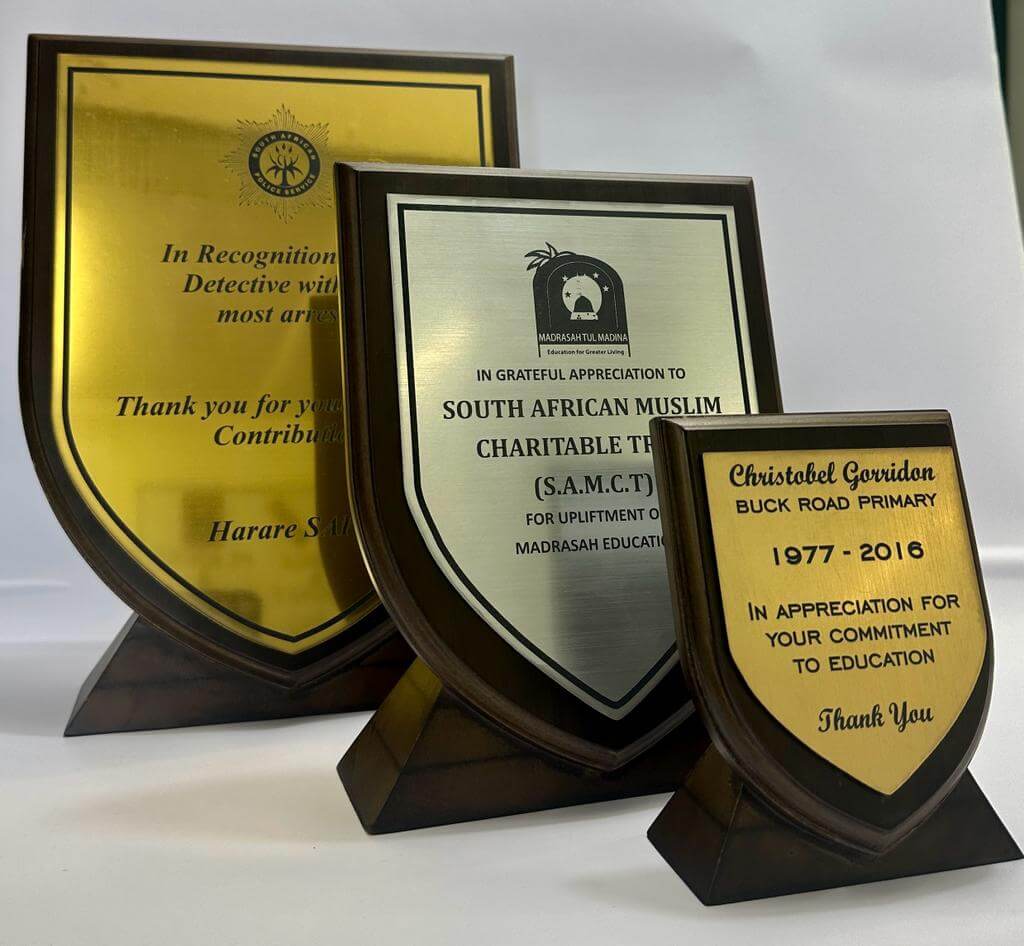 Wood Shield With Gold / Silver Engraving Plate